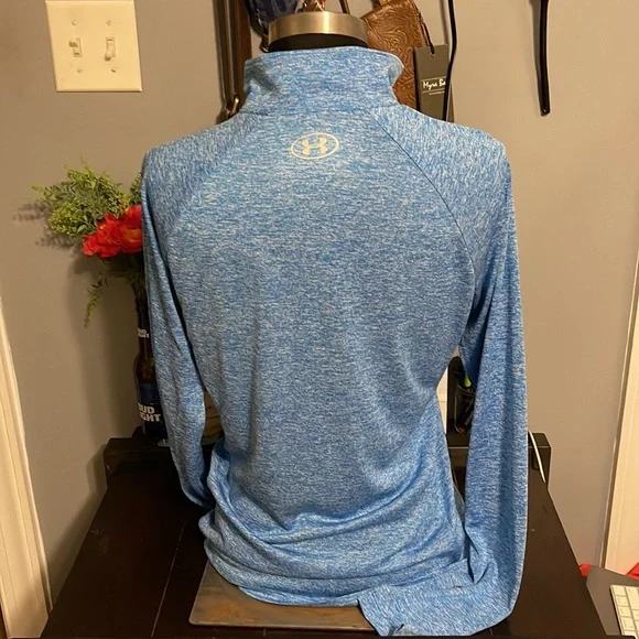 Under Armor 1/4 zip - Picture 2 of 2